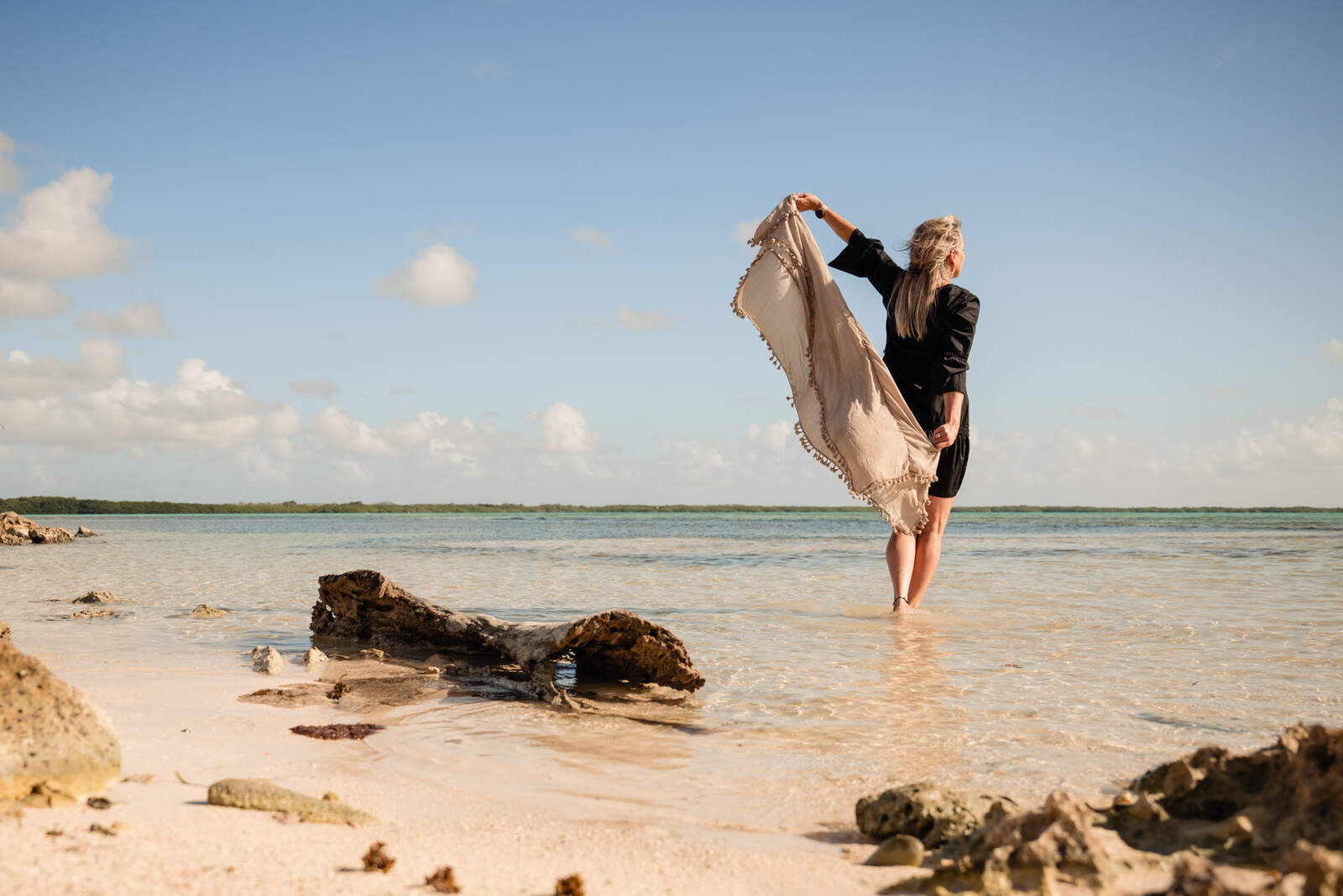 20251013 Nicole747 _WEB